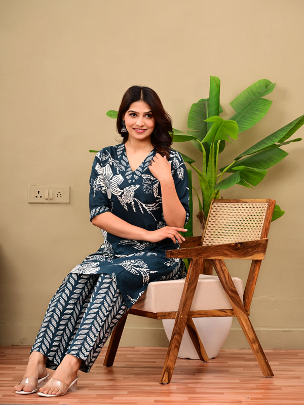 Deep Blue Floral Print V-neck Kurta with Pants set